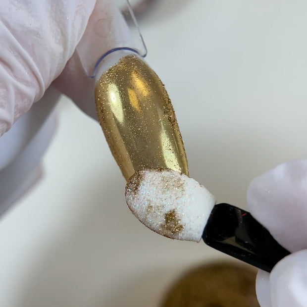 Illumina di riflessi le unghie con Chrome Powder