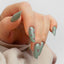 Manicure con Eucalyptus C140 e cuori