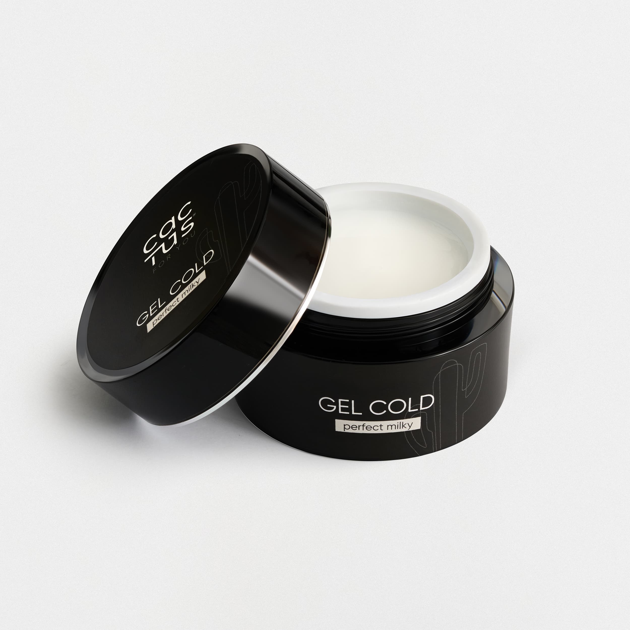 Gel Cold Perfect Milky in vasetto, gel builder trifasico con alta pigmentazione.