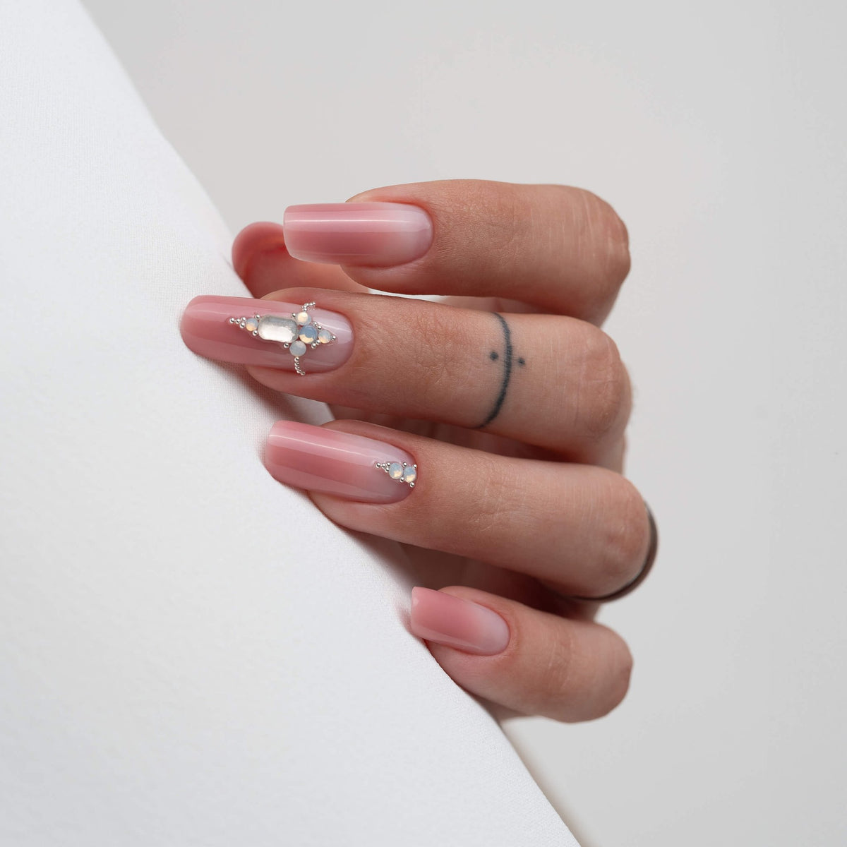 Silver crystals for nails
