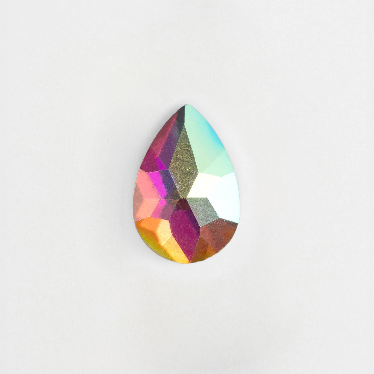 Holographic crystals for nails