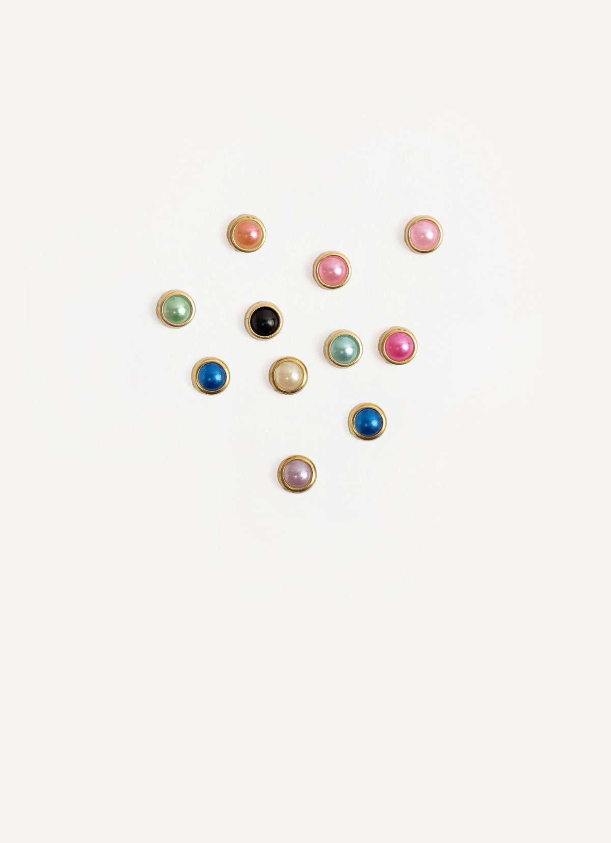 Colored Pearls with Gold Contour for Nail Art