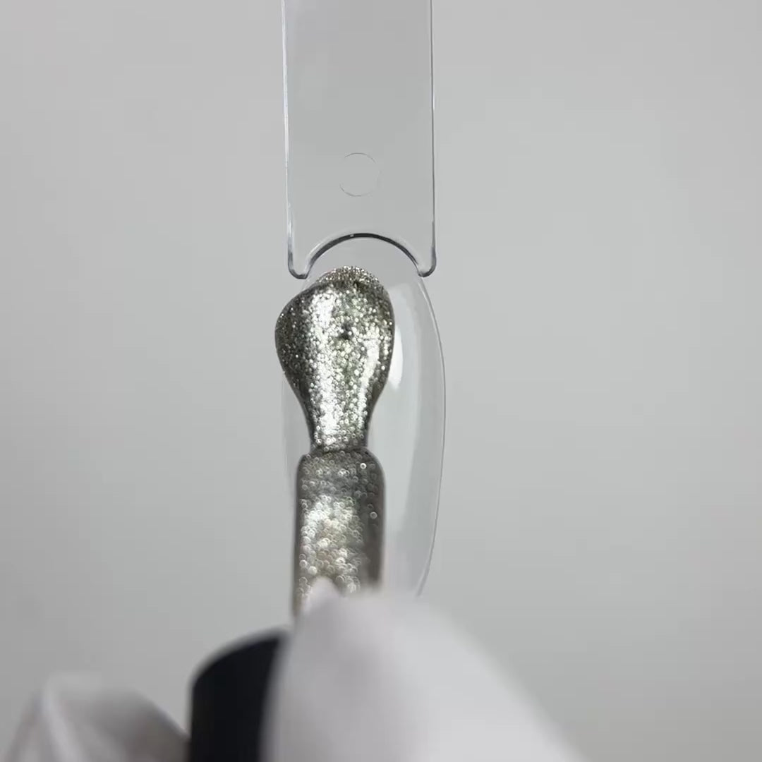 Carica video: Smalto Semipermanente Cat Eye C172