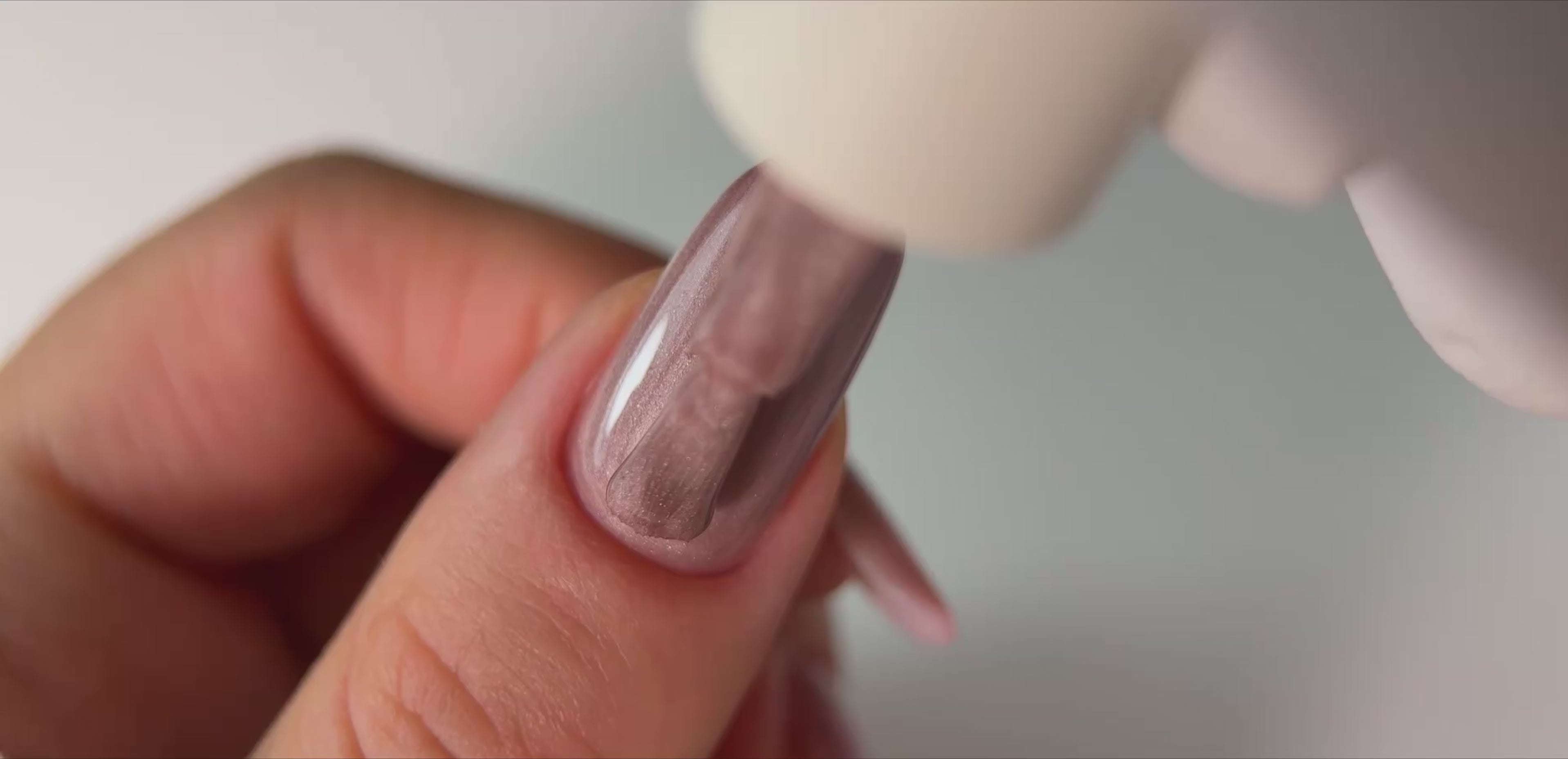 Carica video: 