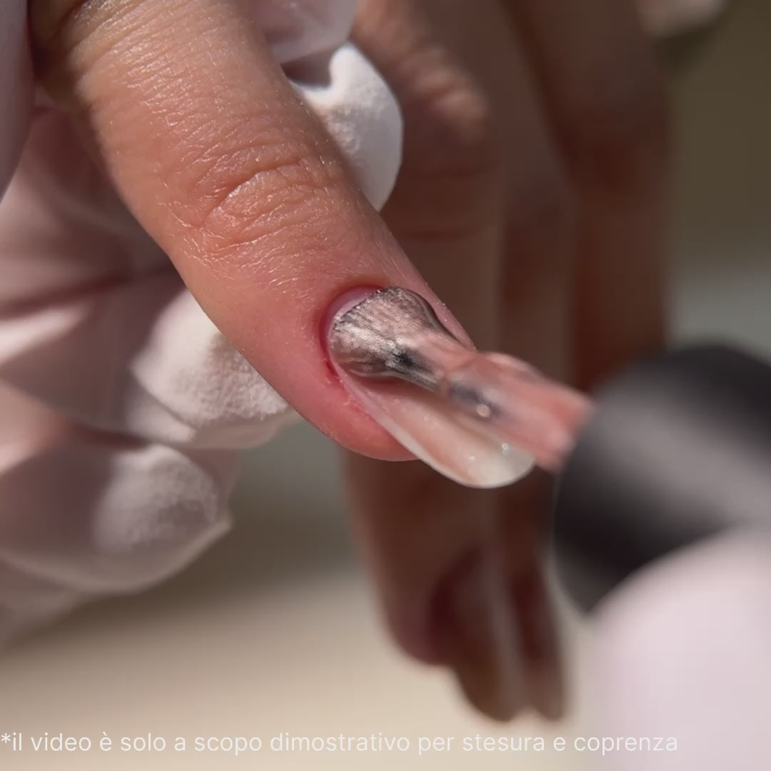 Carica video: Video del gel polish C243 Cat Eye Taurus della collezione What's Your Sign? di Cactus For You.