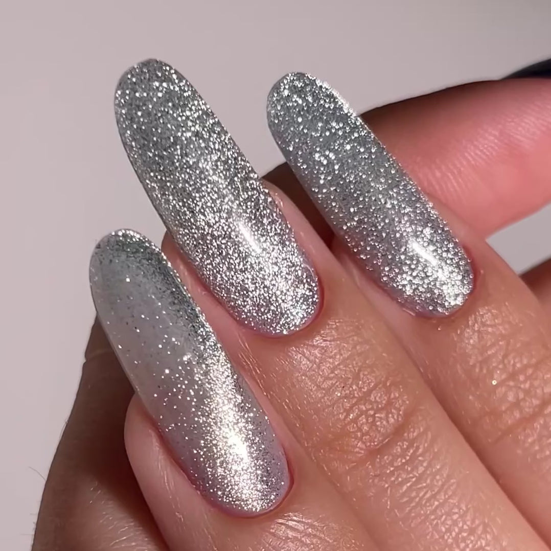 Upload video: Semi-permanent Cat Eye Nail Polish C171