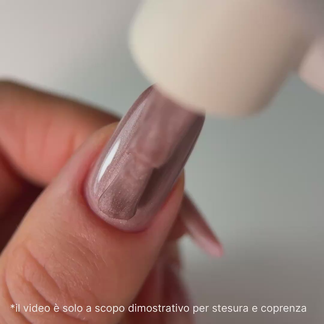 Upload video: Cat Eye Gel Polish C203