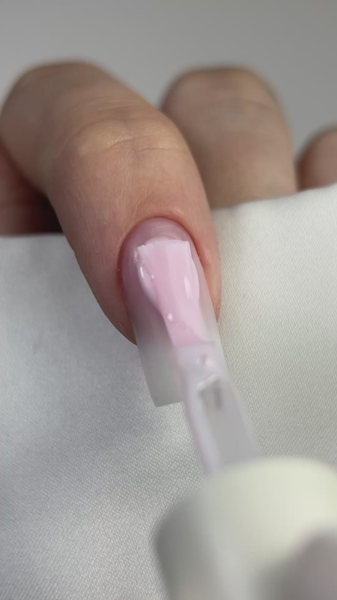 Upload video: Liquid Gel Milky Pink 14 ml