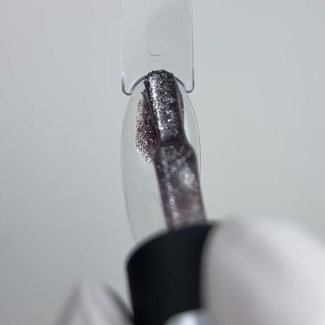 Carica video: Smalto Semipermanente Cat Eye C177