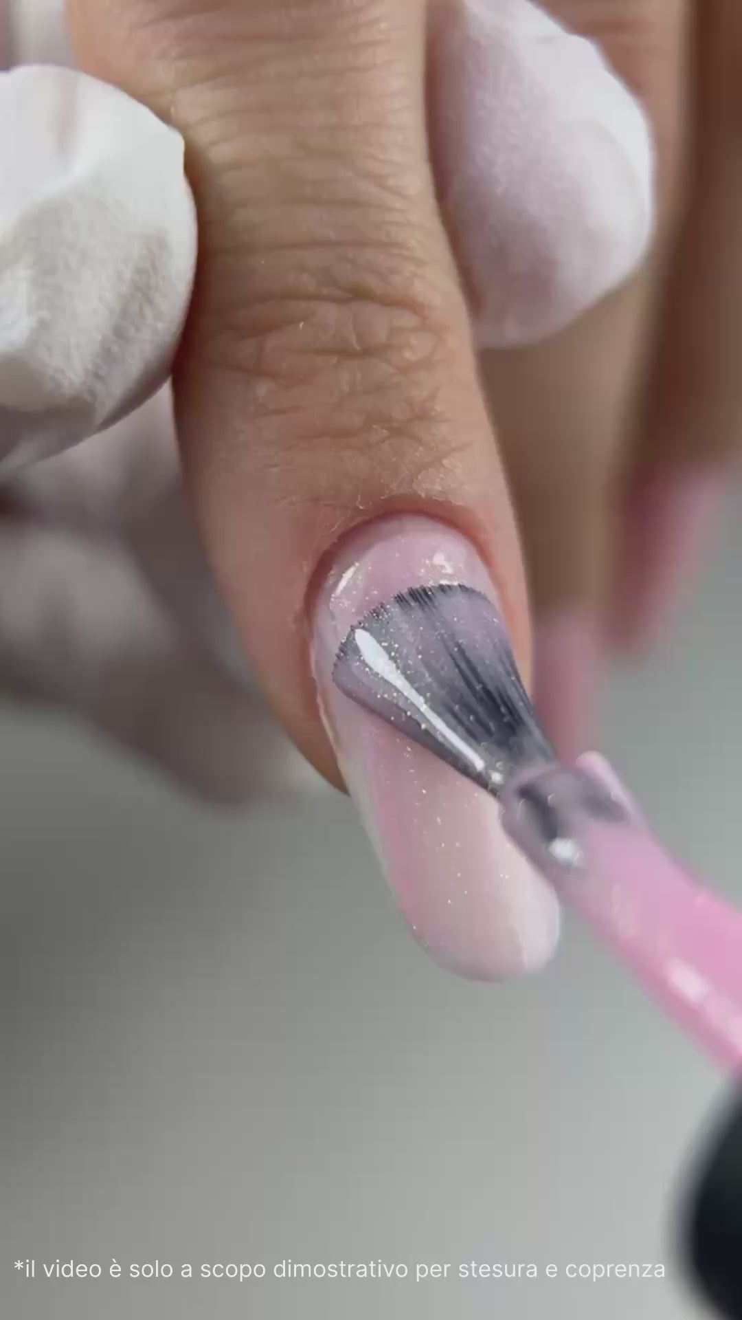 Upload video: Semi-Permanent Nail Polish Ballet Pink C219