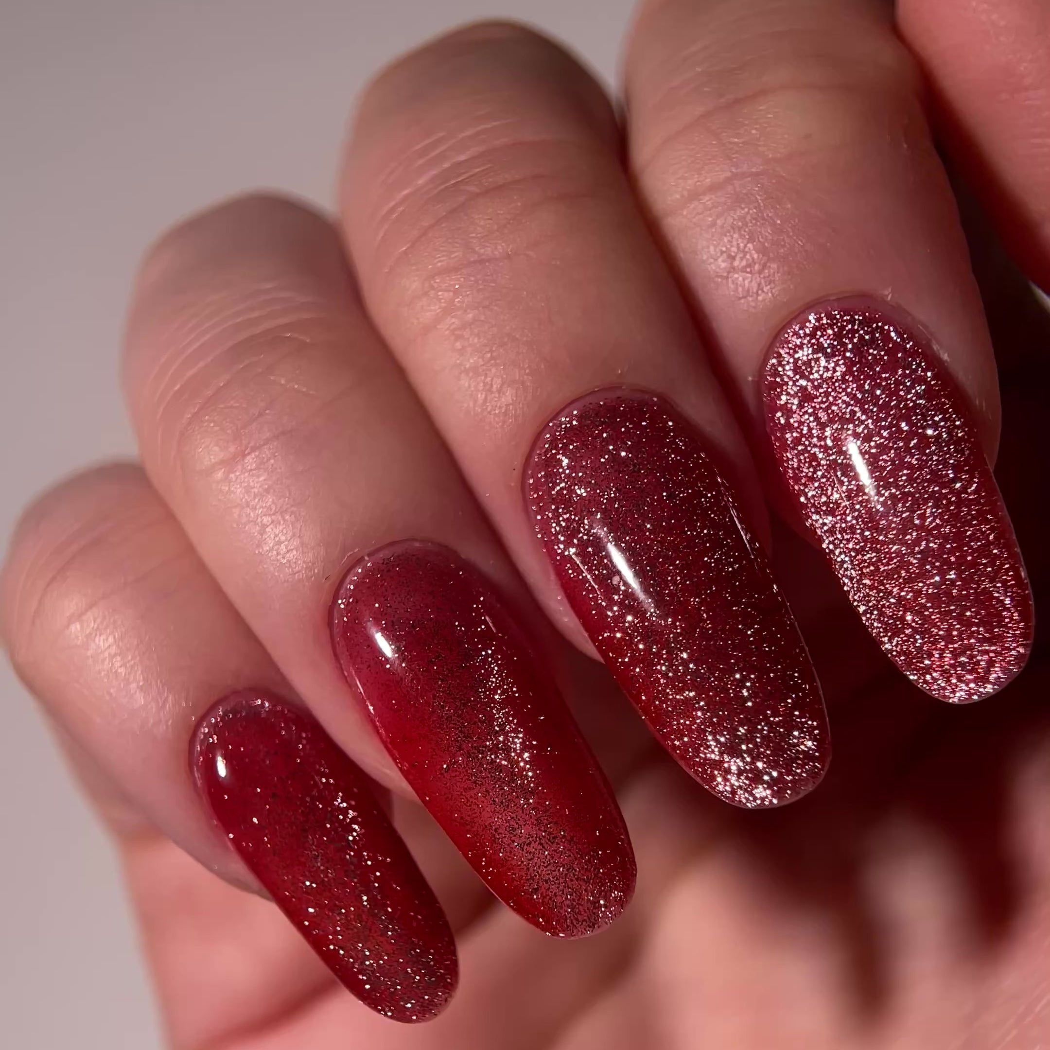 Carica video: Smalto Semipermanente Cat Eye C180